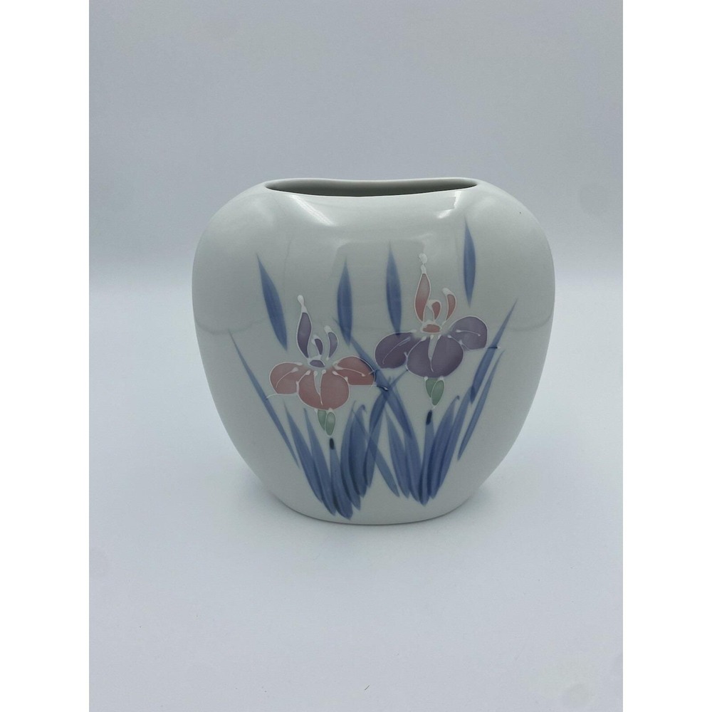 Vintage 1985 FTDA Hand Painted Floral Ceramic Vase Oval Japan Pastel Flower